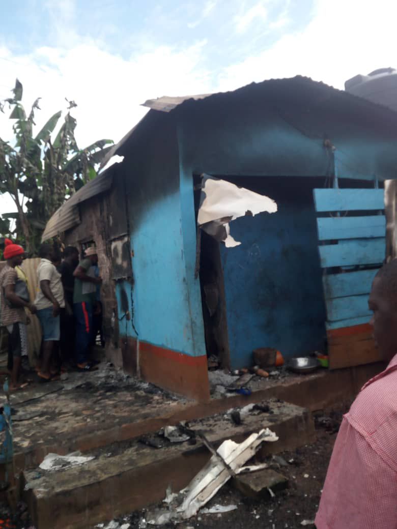 fire outbreak fire motel girls otolo Fire Outbreak In A Motel In Nnewi (Photos) - Anaedo Online