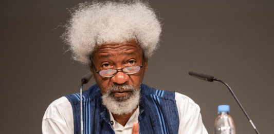 UPDATE: Soyinka Taunts Obasanjo Over ‘Disrespect’ To Oyo Monarchs