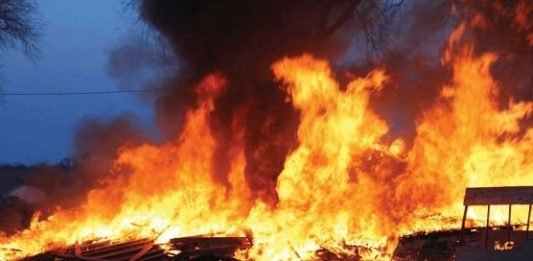 Onitsha Fire Incident: Fire Razes Onitsha Bridge Head Market
