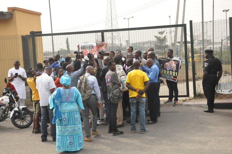 Lagos Amotekun Protest Venue Barricaded