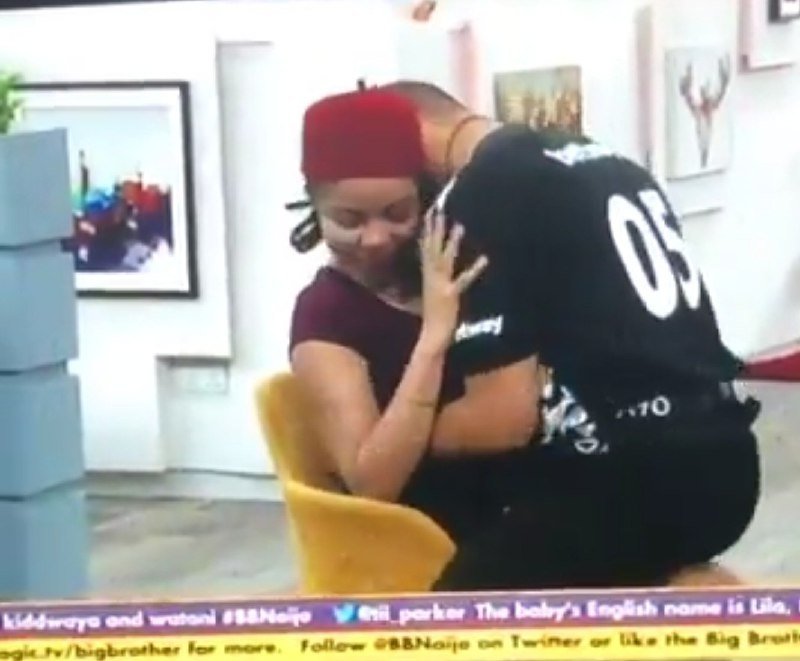 BBNaija: Moment Ozo Gave Nnegi A Romatic Lap Dance (VIDEO)