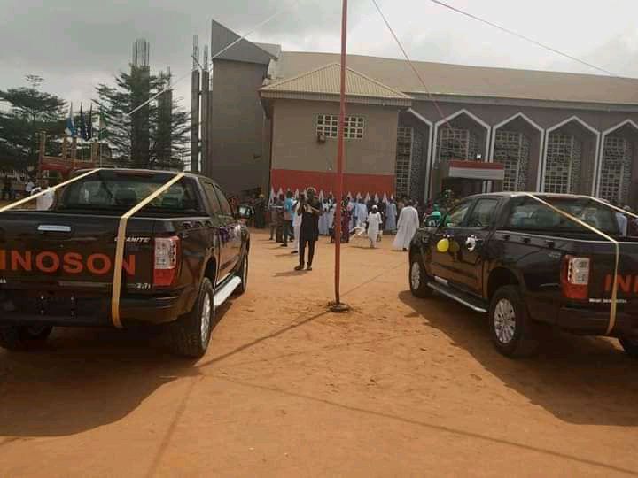 Nnewi Community Gifts Innoson Granite Pickup To Two (2) Indigenes That Emerged As Anglican Bishop (Photos)
