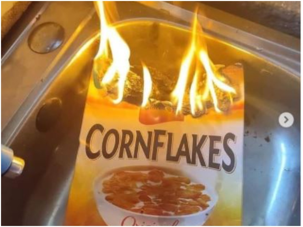 Terrorism Sponsorship: Nigerians Burn Cornflakes Pack After Alleged Revelation (Photo)